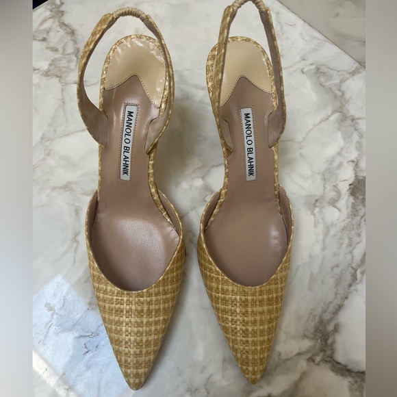 Manolo Blahnik Woven Slingback Heels Size 39 - Picture 5 of 11